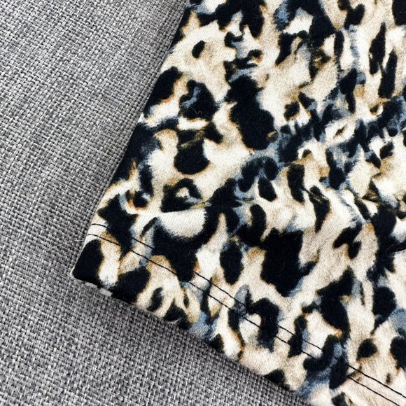 CORE IO Brand‎ New Sport Bra Crop Top Leopard Removable Pads Medium - Picture 2 of 11